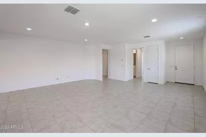 16554 W Questa Drive, Surprise, AZ 85387 - Photo 5