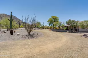 6056 E Dolomora Pl, Cave Creek, AZ 85331 - Photo 35
