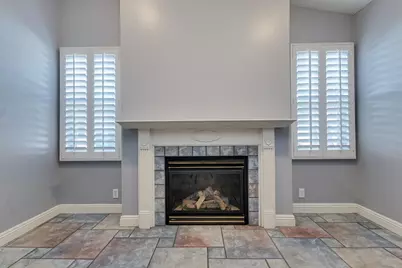 526 E Flynn Lane, Phoenix, AZ 85012 - Photo 15
