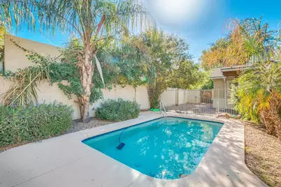 526 E Flynn Lane, Phoenix, AZ 85012 - Photo 43
