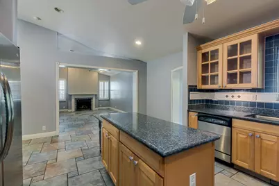 526 E Flynn Lane, Phoenix, AZ 85012 - Photo 13
