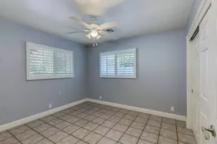 526 E Flynn Ln, Phoenix, AZ 85012 - Photo 23