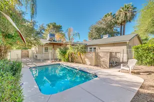 526 E Flynn Ln, Phoenix, AZ 85012 - Photo 41