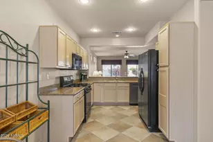 15842 W Lahlum Ln, Surprise, AZ 85374 - Photo 13