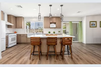 2426 E Sahuaro Drive, Phoenix, AZ 85028 - Photo 5