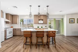 2426 E Sahuaro Dr, Phoenix, AZ 85028 - Photo 5