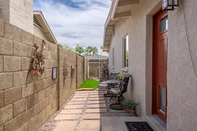 2426 E Sahuaro Drive, Phoenix, AZ 85028 - Photo 21