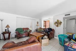 7825 N 49th Ave, Glendale, AZ 85301 - Photo 11