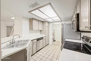 15447 N 1st Pl, Phoenix, AZ 85022 - Photo 11
