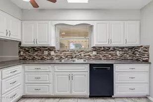 10847 N 108th Dr, Sun City, AZ 85351 - Photo 9