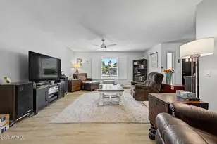 12551 W Parkwood Dr, Sun City West, AZ 85375 - Photo 11