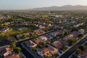 17636 W Maui Ln, Surprise, AZ 85388 - Photo 45