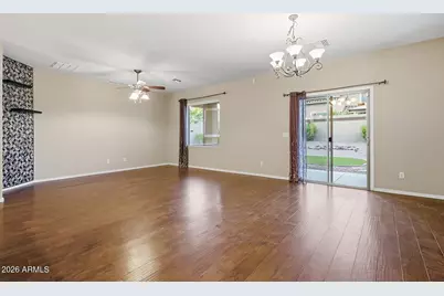 17636 W Maui Lane, Surprise, AZ 85388 - Photo 9