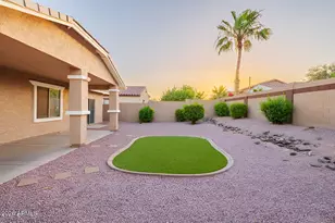 17636 W Maui Ln, Surprise, AZ 85388 - Photo 33