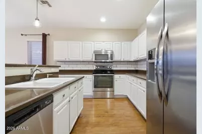 17636 W Maui Lane, Surprise, AZ 85388 - Photo 5
