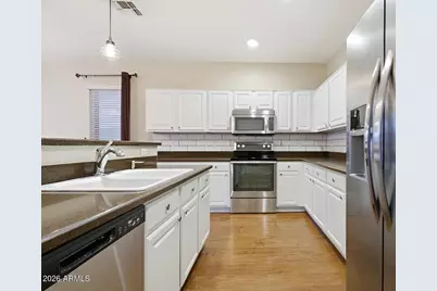 17636 W Maui Lane, Surprise, AZ 85388 - Photo 5