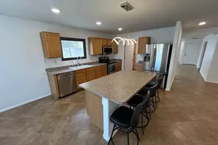 3126 W Zachary Dr, Phoenix, AZ 85027 - Photo 3