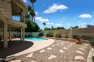 8434 E San Bernardo Dr, Scottsdale, AZ 85258 - Photo 21