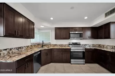 8434 E San Bernardo Drive, Scottsdale, AZ 85258 - Photo 5