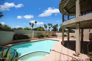 8434 E San Bernardo Dr, Scottsdale, AZ 85258 - Photo 19