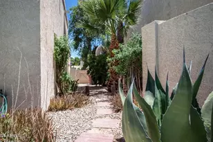 8434 E San Bernardo Dr, Scottsdale, AZ 85258 - Photo 23