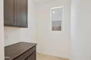 15675 W Mercer Ln, Surprise, AZ 85379 - Photo 17