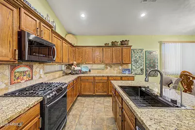 46154 W Keller Drive, Maricopa, AZ 85139 - Photo 17