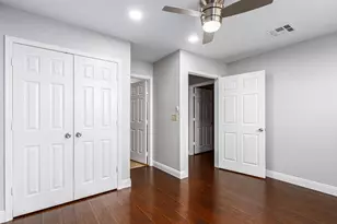 5713 W Gelding Dr, Glendale, AZ 85306 - Photo 23