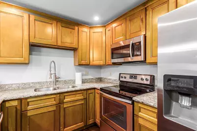 5713 W Gelding Drive, Glendale, AZ 85306 - Photo 13