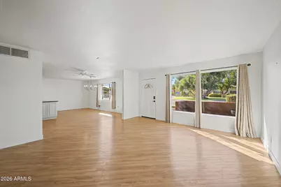 8453 E Rancho Vista Drive, Scottsdale, AZ 85251 - Photo 5