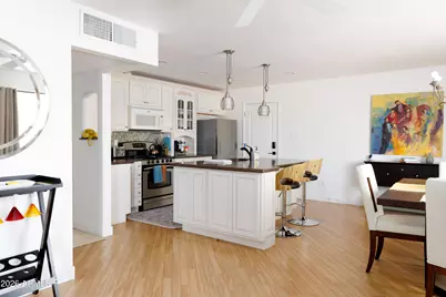 8453 E Rancho Vista Drive, Scottsdale, AZ 85251 - Photo 3