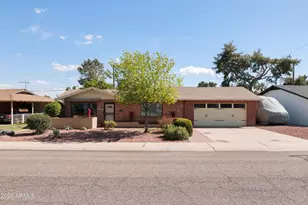 8453 E Rancho Vista Dr, Scottsdale, AZ 85251 - Photo 1