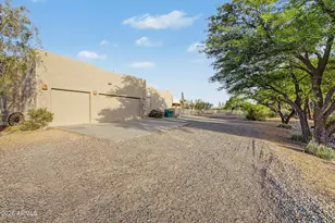 1723 E Dolores Rd, Phoenix, AZ 85086 - Photo 59