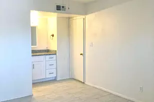 1718 E Campbell Ave, Phoenix, AZ 85016 - Photo 9