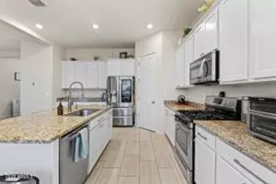 16865 W Electra Ct, Surprise, AZ 85387 - Photo 11
