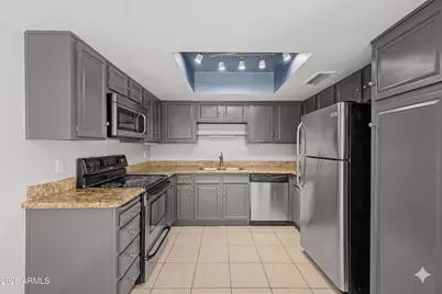 8430 N Central Avenue #C, Phoenix, AZ 85020 - Photo 9