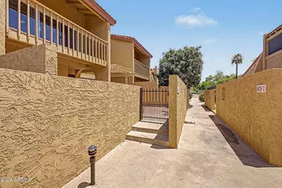 8430 N Central Avenue #C, Phoenix, AZ 85020 - Photo 3
