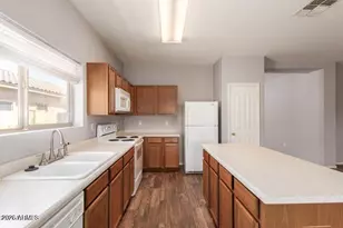 3564 E Santa Fe Ln, Gilbert, AZ 85297 - Photo 9