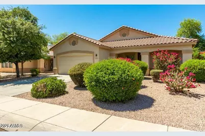 3564 E Santa Fe Lane, Gilbert, AZ 85297 - Photo 3