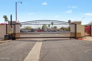 2992 N Miller Rd, Scottsdale, AZ 85251 - Photo 33