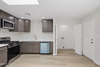 1818 E Monterey Way, Phoenix, AZ 85016 - Photo 11