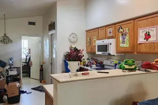 10376 W Tonopah Dr, Peoria, AZ 85382 - Photo 3