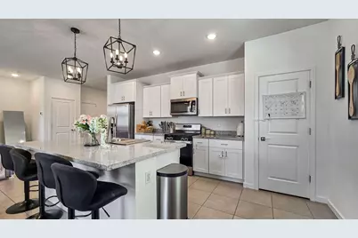 8820 W Agora Lane, Tolleson, AZ 85353 - Photo 9