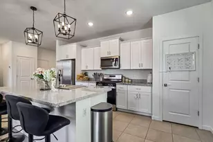 8820 W Agora Ln, Tolleson, AZ 85353 - Photo 9