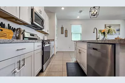 8820 W Agora Lane, Tolleson, AZ 85353 - Photo 11