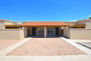 785 N Arrowhead Dr, Chandler, AZ 85224 - Photo 1