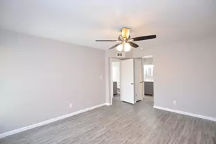 785 N Arrowhead Dr, Chandler, AZ 85224 - Photo 11