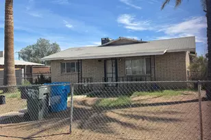 109 N 30th Dr, Phoenix, AZ 85009 - Photo 1