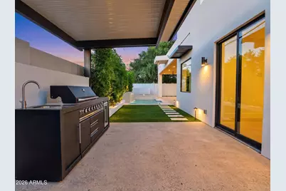 8436 E Rosewood Lane, Scottsdale, AZ 85251 - Photo 11