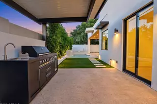 8436 E Rosewood Ln, Scottsdale, AZ 85251 - Photo 9